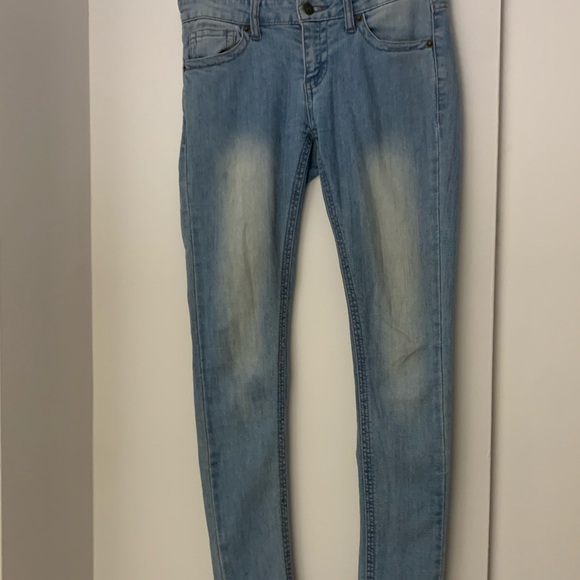 Just USA Light Blue Faded Skinny Jeans - Picture 6 of 10